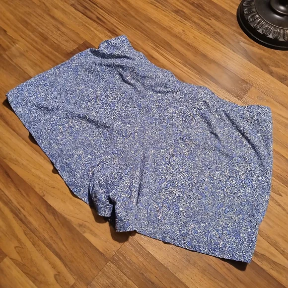 J. Jill Women's Size 2XL Blue and White Patterned Skort - Picture 7 of 7